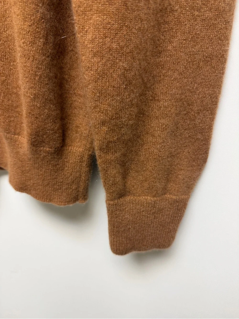Everlane Men’s Cashmere Crewneck Sweater Size M Light Brown
